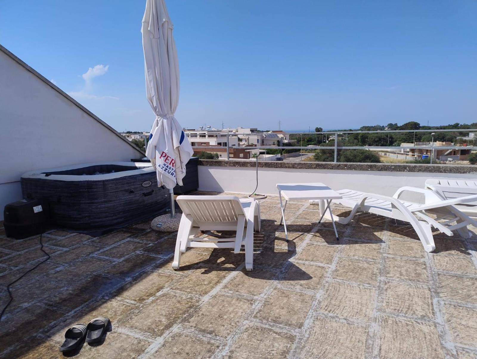 Favolosa Casa Con Terrazza, Idromassaggio, Cortile E Garage Auto Carovigno Bagian luar foto